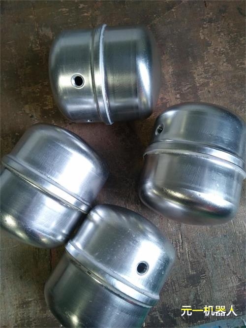 鋁罐焊接.jpg 鋁罐焊接.jpg